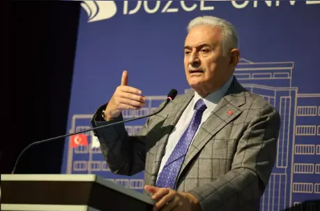 Bizim için en büyük sorun adalar denizi ve Kıbrıs meselesi..