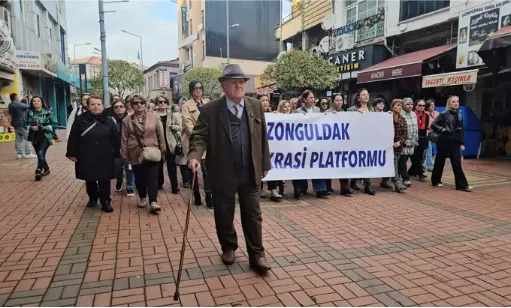 Zonguldak’ta kadın cinayetlerine tepki yürüyüşü...