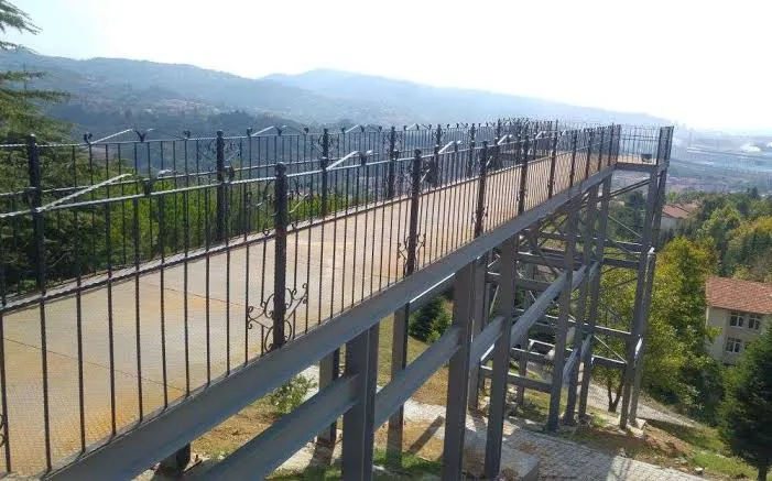 Ereğli’nin Seyir Terası Alkol Mekanına Dönüştü!