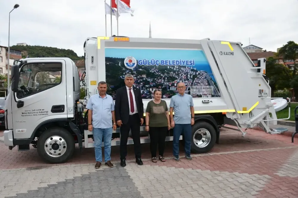 Gülüç Belediyesi’ne Yeni Çöp Kamyonu Hibesi