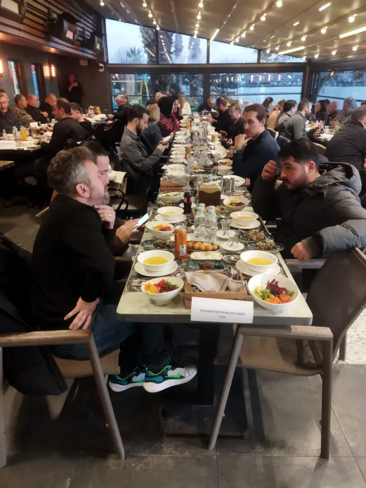 BATI KARADENİZ EMLAKÇILARI RAMAZAN SOFRASINDA KENETLENDİ