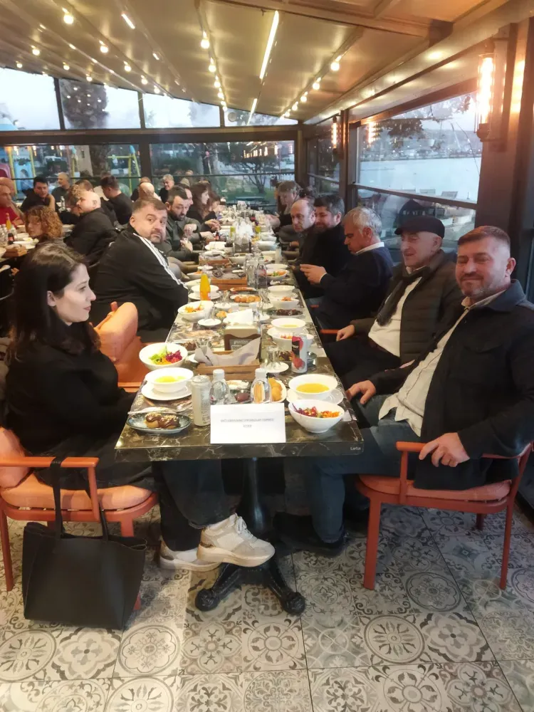 BATI KARADENİZ EMLAKÇILARI RAMAZAN SOFRASINDA KENETLENDİ