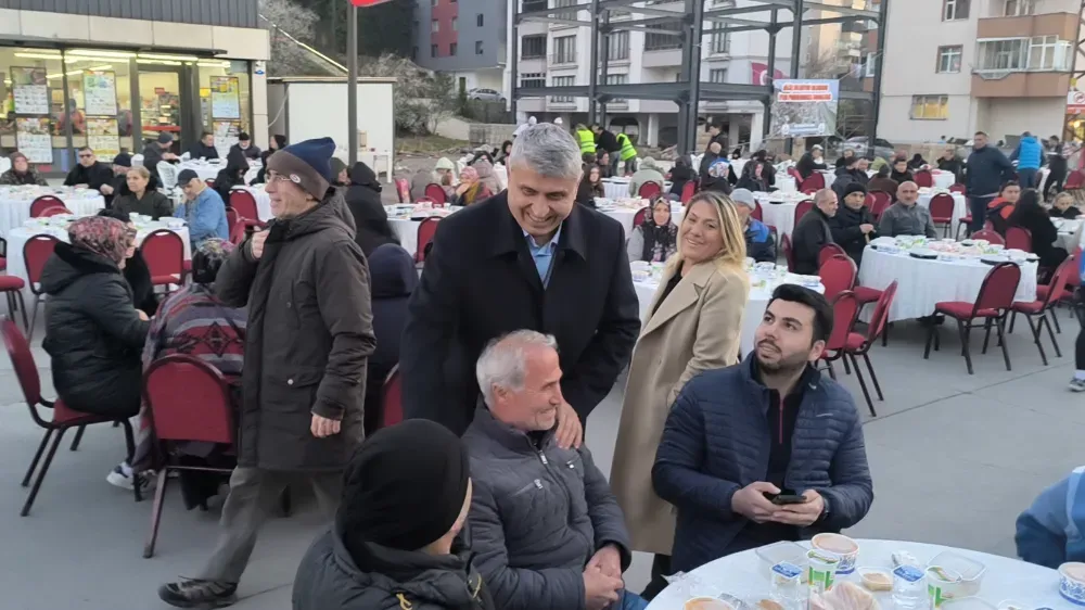 GÜLÜÇ BELEDİYESİNİN DÜZENLEDİĞİ İFTAR PROGRAMI YOĞUN KATILIMLA GERÇEKLEŞTİ