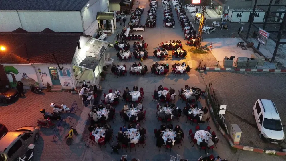 GÜLÜÇ BELEDİYESİNİN DÜZENLEDİĞİ İFTAR PROGRAMI YOĞUN KATILIMLA GERÇEKLEŞTİ