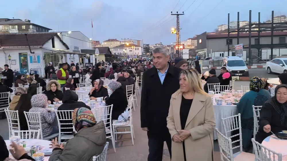 GÜLÜÇ BELEDİYESİNİN DÜZENLEDİĞİ İFTAR PROGRAMI YOĞUN KATILIMLA GERÇEKLEŞTİ