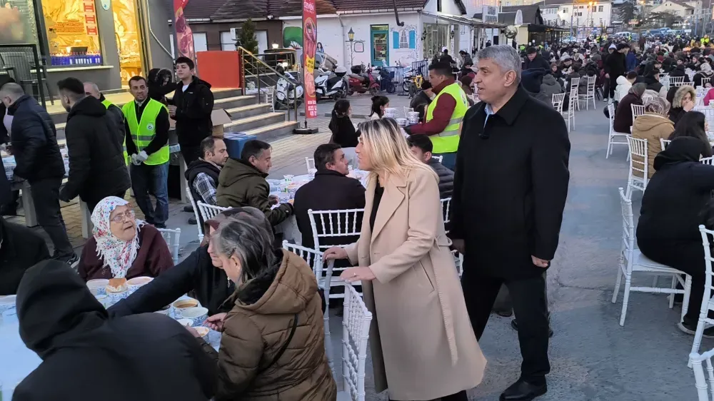 GÜLÜÇ BELEDİYESİNİN DÜZENLEDİĞİ İFTAR PROGRAMI YOĞUN KATILIMLA GERÇEKLEŞTİ