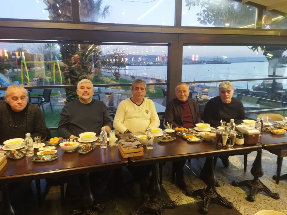 BATI KARADENİZ EMLAKÇILARI RAMAZAN SOFRASINDA KENETLENDİ