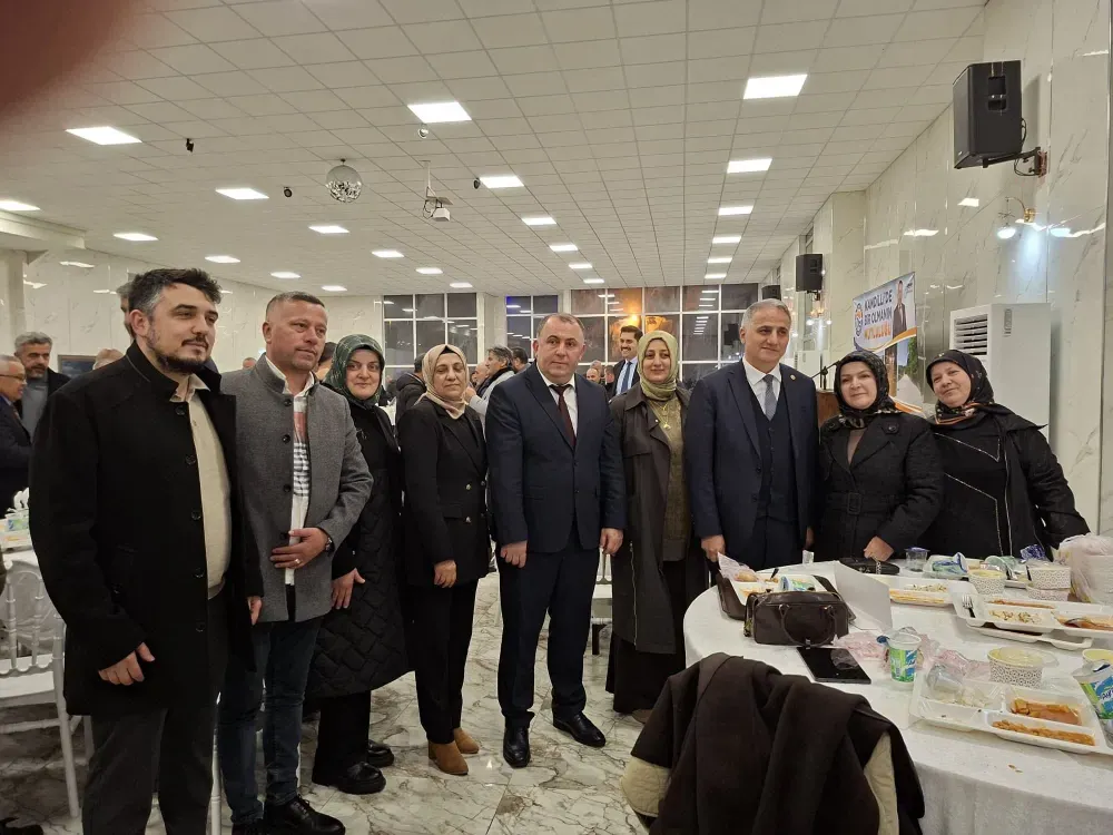 Kandilli’de İftar Sofrasında Bütünleşen Yürekler: Başkan Çakmakoğlu Halkla Bir Arada