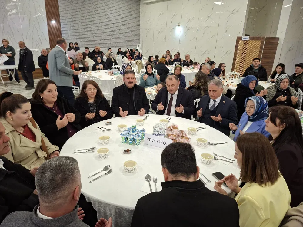 Kandilli’de İftar Sofrasında Bütünleşen Yürekler: Başkan Çakmakoğlu Halkla Bir Arada