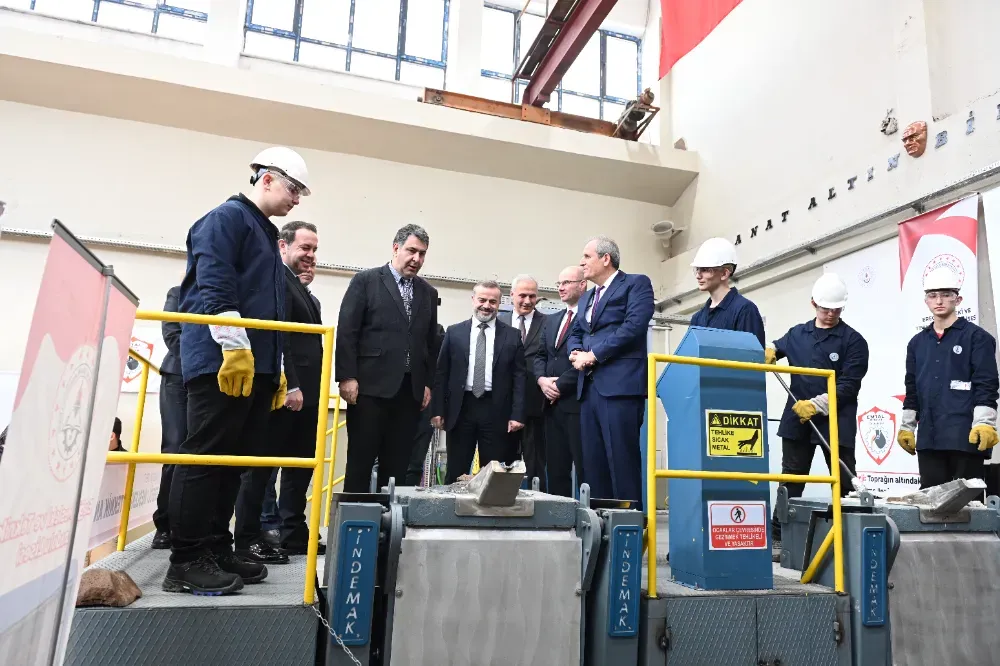 Mesleki Eğitimde Dönüşüm: Erdemir’den Öğrencilere Gerçek Üretim Deneyimi