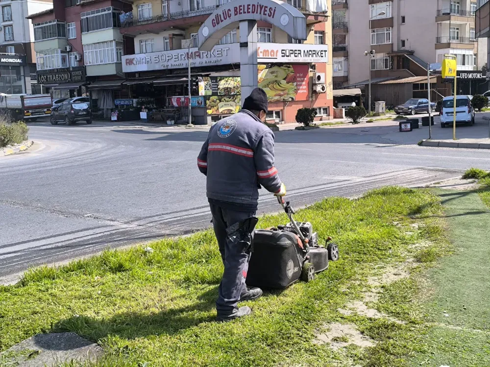 GÜLÜÇ’TE BAYRAM HAZIRLIKLARI YOĞUNLAŞTI