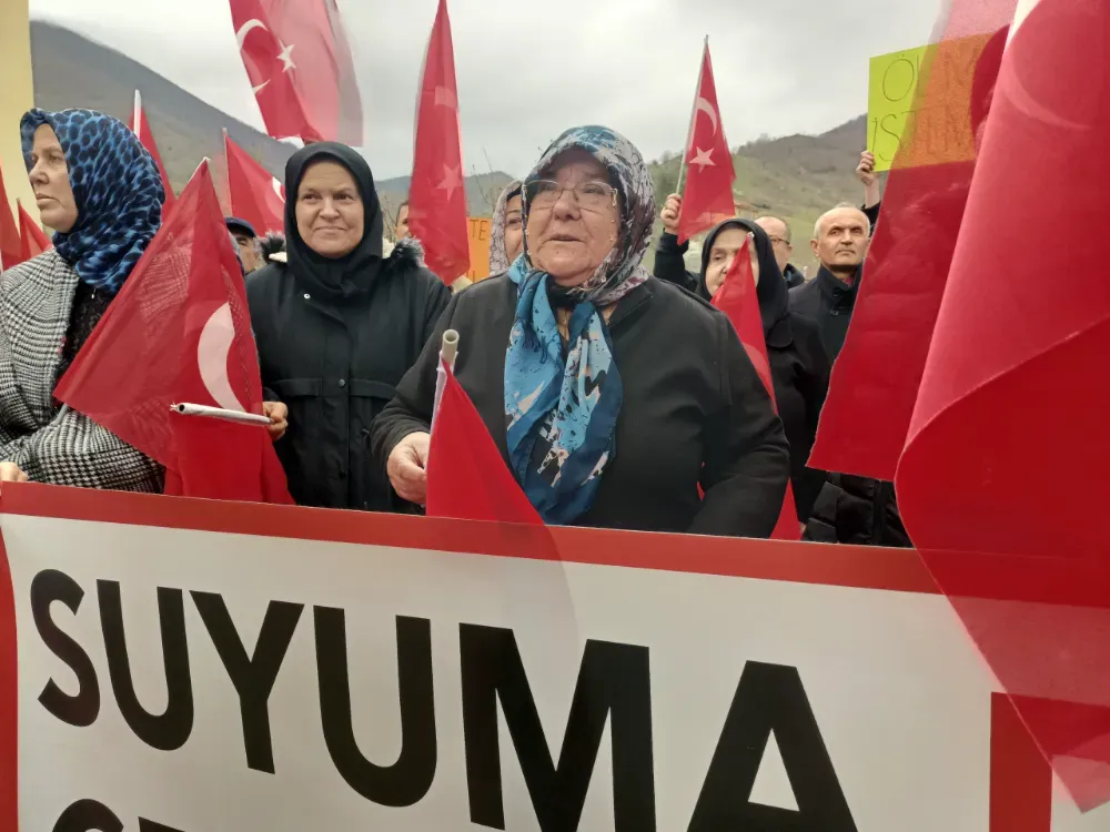 Köylüler beton santraline karşı eylem başlattı