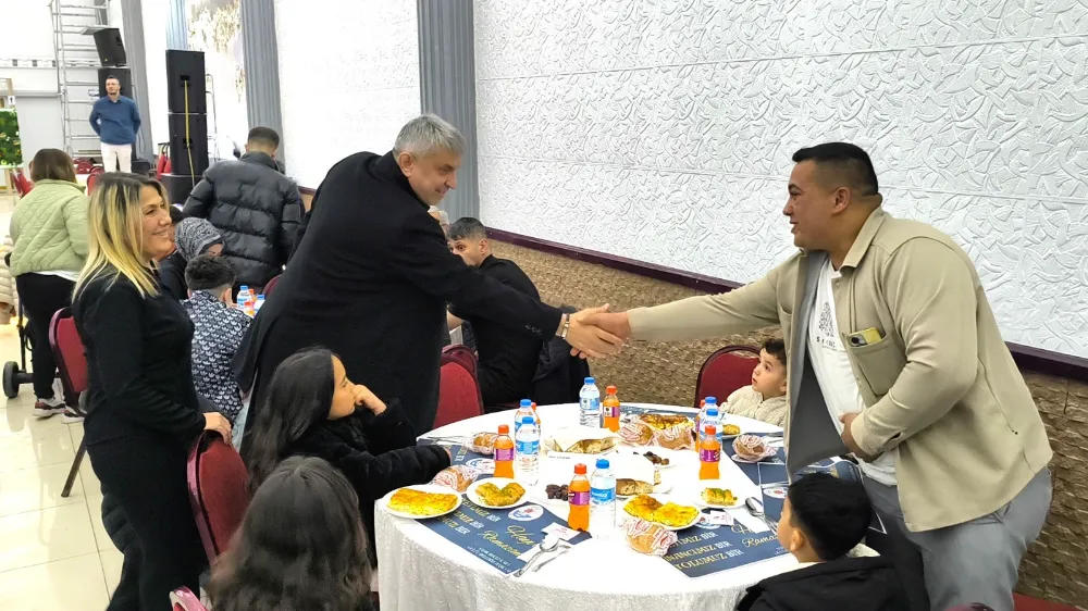 Gülüç Belediye Başkanı Sadık Recep Kara Personelle İftar Sofrasında Buluştu