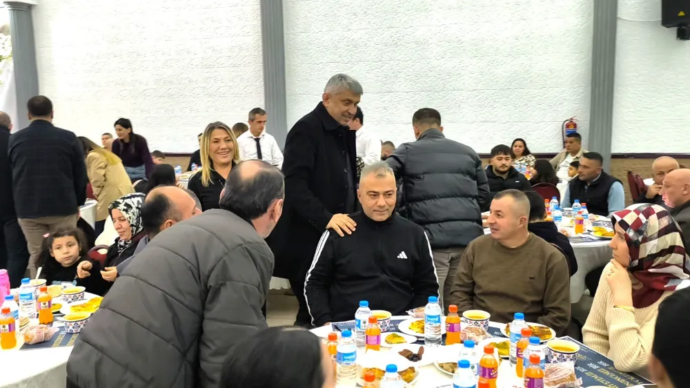 Gülüç Belediye Başkanı Sadık Recep Kara Personelle İftar Sofrasında Buluştu